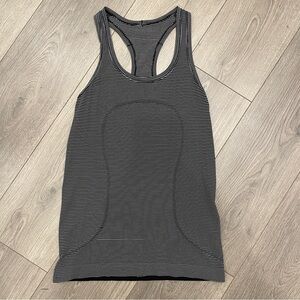 Lululemon sleeveless